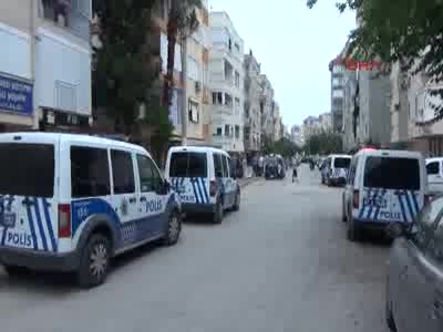 Antalya'da şizofren dehşeti: Yengesini öldürdü, yeğenini yaraladı