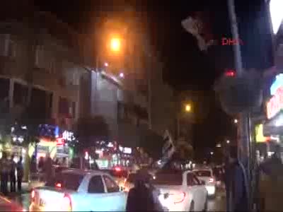 Bursa İnegöl'de Beşiktaşlılar sokağa döküldü