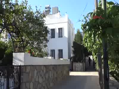 Su deposunu andıran baz istasyona tepki