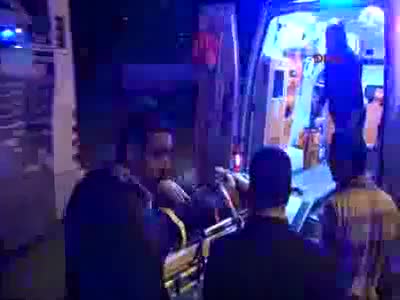 Otomobil, kamyona arkadan çarptı 2 yaralı