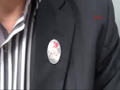 Terör gazisi ek gelir için erik satıyor