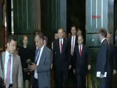 Erdoğan: Sizler kalemin silahtan üstün olduğuna inanan bir gençliksiniz - 1