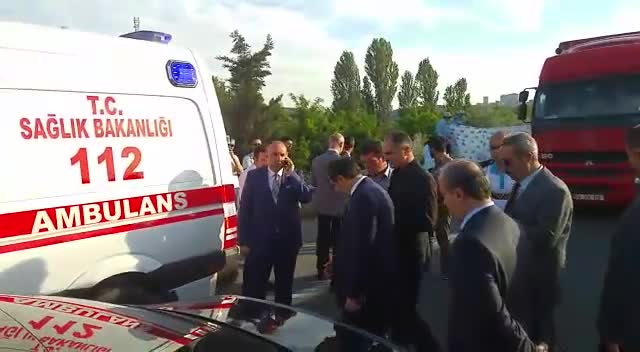 Bursa'da polis ekibine TIR çarptı! 1 polis şehit