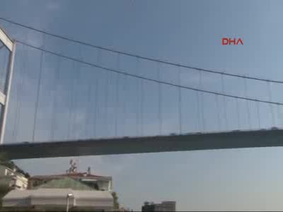 İstanbul FSM Köprüsü'nde intihar krizi