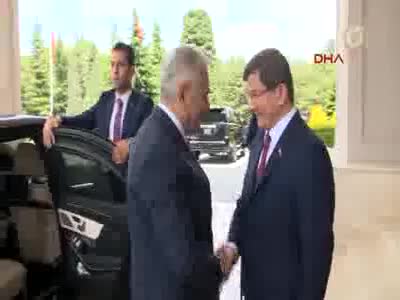 Binali Yıldırım,  başbakanlık görevini Ahmet Davutoğlu'ndan devraldı