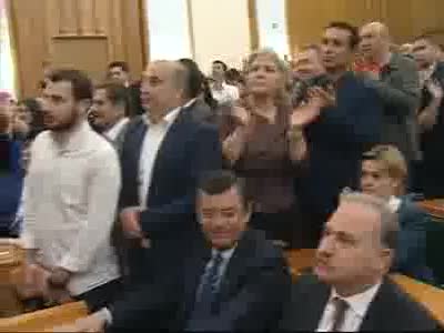 Kılıçdaroğlu: Yumurta atanlar PKK ile görüşenler kadar şerefsiz - 1
