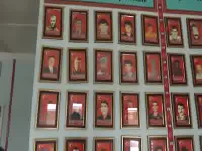 Bingöl'de PKK'nın şehit ettiği 33 erin anması komutanlıkta yapıldı