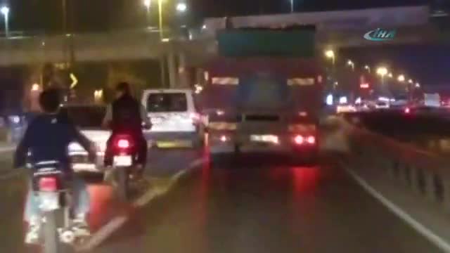 Motosikletlilerin ölümle dansı