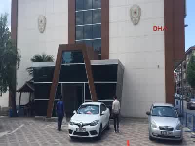 İzmit'te sahte polisler dolandırıcılık yaparken yakalandı