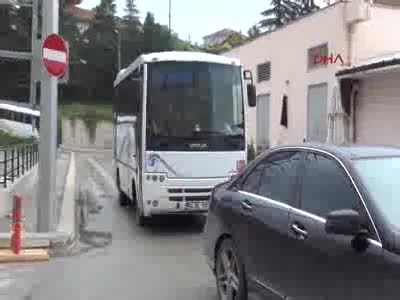 Sakarya'da FETÖ/PDY operasyonu şüphelisi işadamları sağlık kontrolünden geçti