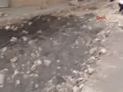 Parke taşları güvenlik gerekçesiyle söküldü, yerine asfalt yapıldı