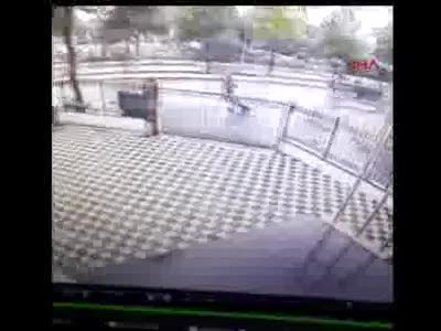 Yeni görüntüleri ortaya çıktı cansız bedenini böyle taşımış