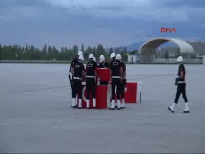 2 Şehit düzenlenen törenle memleketlerine uğurlandı - 3