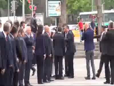 Özhaseki: Ramazan'ın ilk günü bölgede yakılan yıkılan yapılarla ilgili planlarımızı açıklayacağız