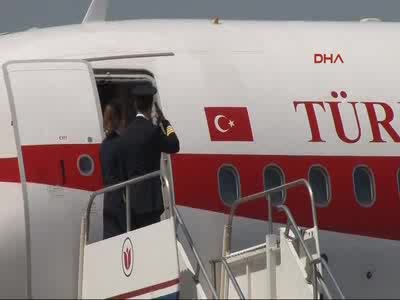 Başbakan Yıldırım,KKTC Başbakanı Özgürgün tarafından resmi törenle karşılandı