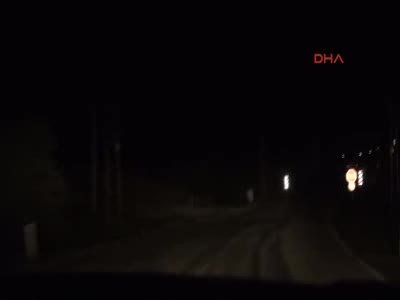 Pülümür'de PKK'dan jandarma binasına bomba yüklü araçla saldırı