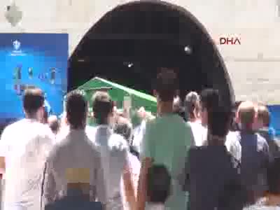 Eşinin üzerine benzin dökerek yaktığı kadın öldü - 2
