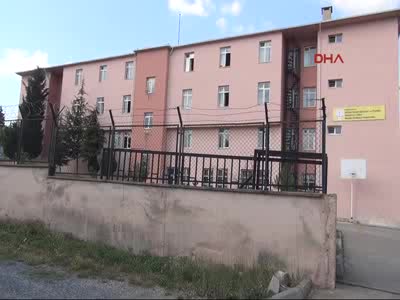 Pansiyon görevlisi öğrencilere tacizden tutuklandı