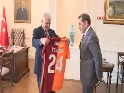 Başbakan Yıldırım, Galatasaray Başkanı Özbek'i kabul etti