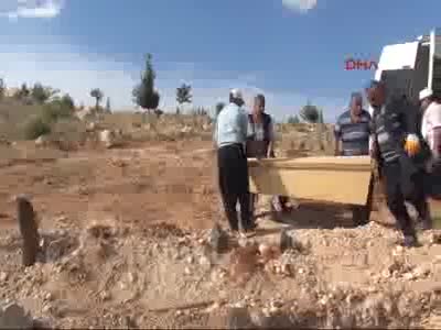 IŞİD'in sözde emirinin cesedi Kimsesizler Mezarlığı'na defnedildi