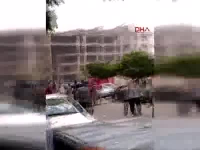 Mardin'in Midyat ilçesinde Emniyet Müdürlüğü önünde patlama