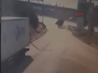 Adana'da zırhlı araç devrildi 3 polis yaralı