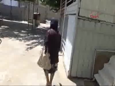 Çocuklarını tedavi ettiren Muhammed Ali için ağlıyor