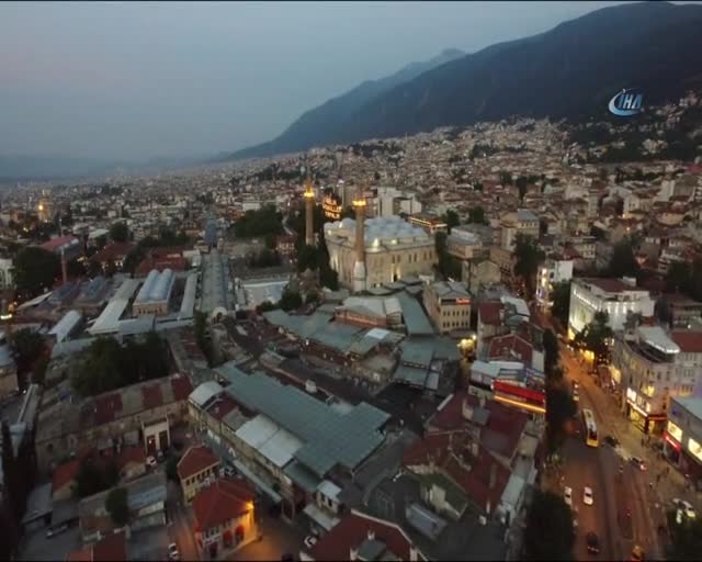 Bursa'daki o davulcu görenleri şaşkına çevirdi!