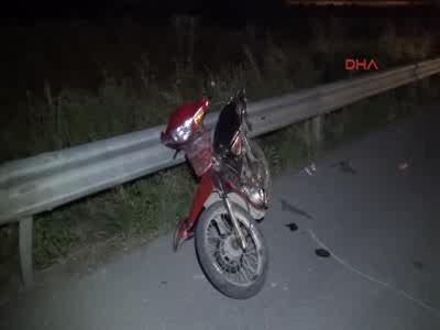 Mersin'de kamyonetin çarptığı motosikletteki hamile kadın öldü