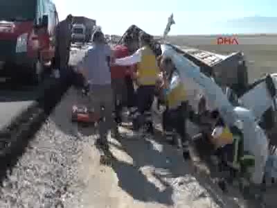 Konya Ereğli'de tır ile minübüs çarpıştı 6 ölü - 2