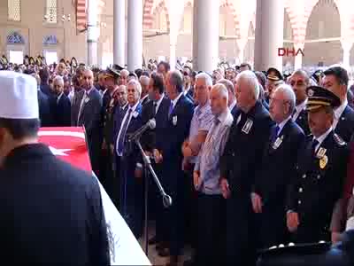 Edirne Midyat Şehidi Polis Memuru Nefize Özsoy son yolculuğuna uğurlanıyor - 4