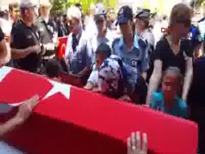 Şehit polis Nihat Şener; Adana'da toprağa verildi