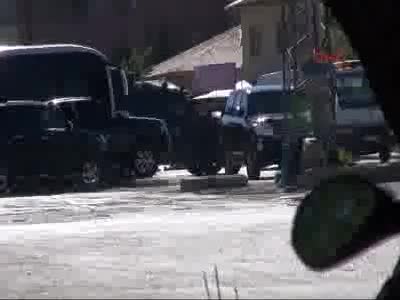 Van'da çatışma; 3'ü ölü, toplam 4 PKK ele geçirildi - 3