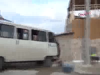 Eskişehir'de İşçi taşıyan minibüs kaza yaptı: 8 yaralı