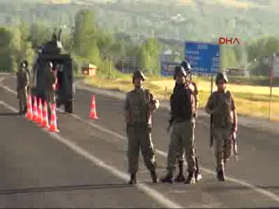 Van'da polis aracına bombalı tuzak 6 yaralı