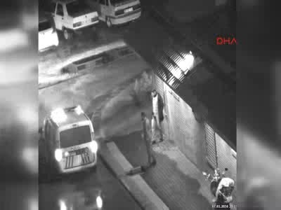 Mobese gördü, tabancalı kişi gözaltına alındı