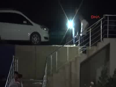İzmir'de Yol verme kavgası kanlı bitti: 2 ölü, 4 yaralı