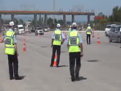 Traktör, kamyon ve kamyonetle trafik denetlemesi