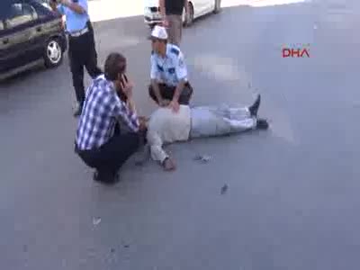 Sınava giderken kaza yaptı gözyaşlarına hakim olamadı