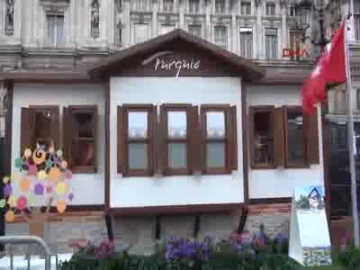 Paris'in Avrupa Meydanı'nda Safranbolu evi