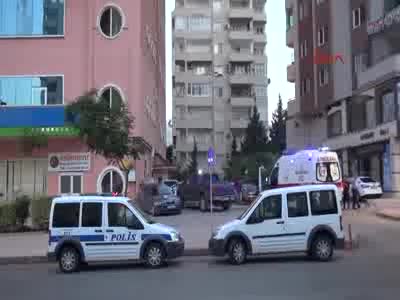 Adana'da 4'üncü kattaki evinin penceresinden düşüp öldü