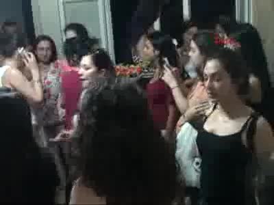 Adana'da Çilem ilk gece uyumadı, kızıyla hasret giderdi