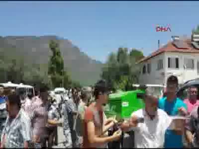 Ayrılmak isteyen kadını öldürüp, intihara teşebbüs etti
