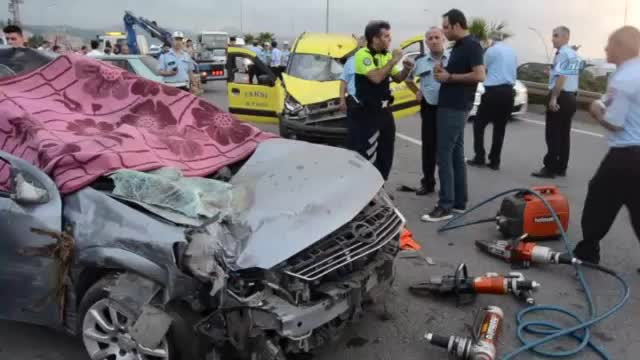 İftar vakti trafik kazası: 3 ölü, 3 yaralı