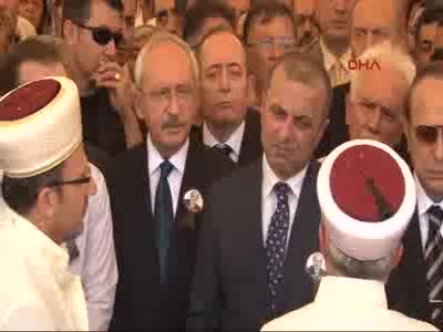 Ünlü İlahiyatçı Yaşar Nuri Öztürk son yolculuğuna uğurlandı - 3