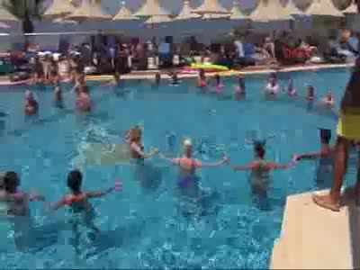 Bodrum'da havuzlar dolup taştı