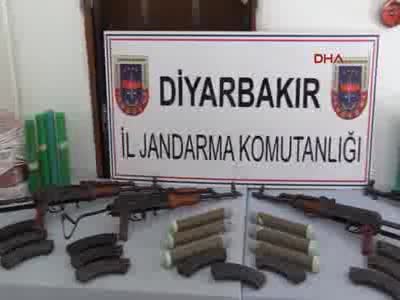 Diyarbakır Lice'de örgütün sığınaklarında silah ve patlayıcı bulundu