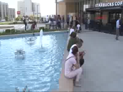 Ankara'da AVM'nin çatısı çöktü; 3 kişi yaralandı - 3