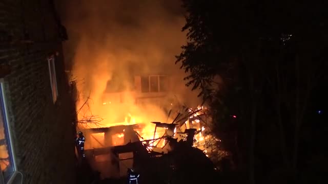 Bursa'da gece saatlerinde korkutan yangın!