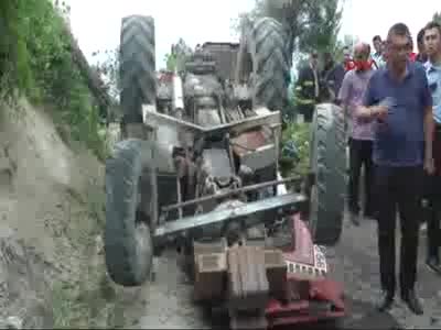 Karabük'te traktörle şarampole yuvarlanan belediye işçisi öldü